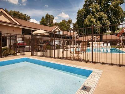Western Paradise 3* Savoy